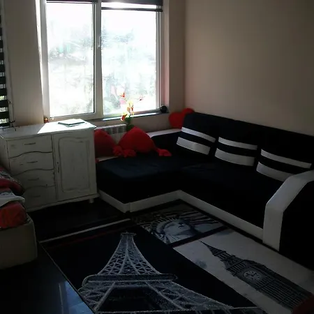 Lejlighed Black&red *